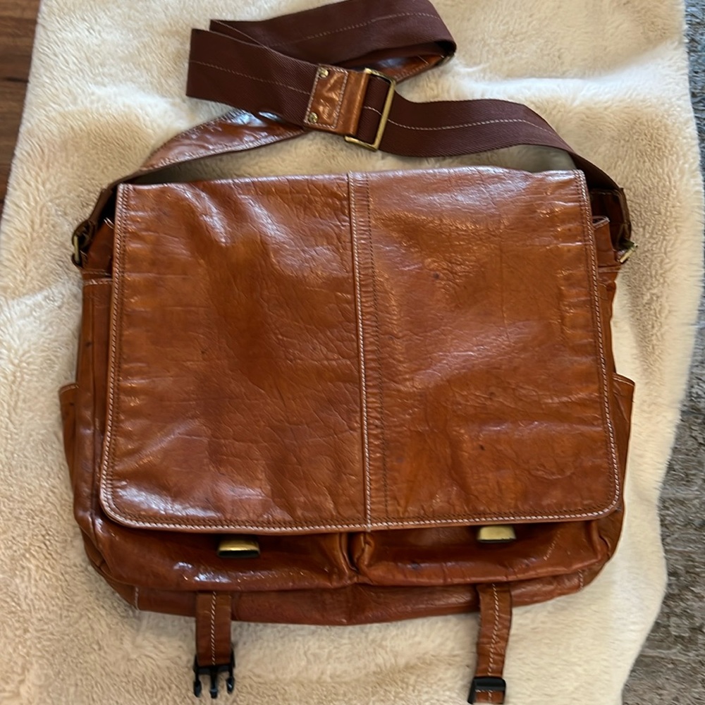 Leather satchel messenger bag /briefcase